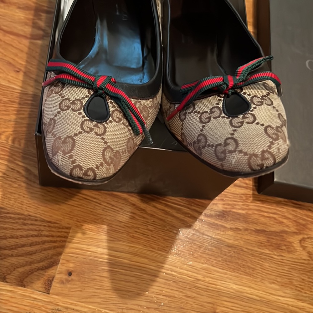 Gucci pixie BE GG keyhole skimmer 7.5B - Picture 4 of 13